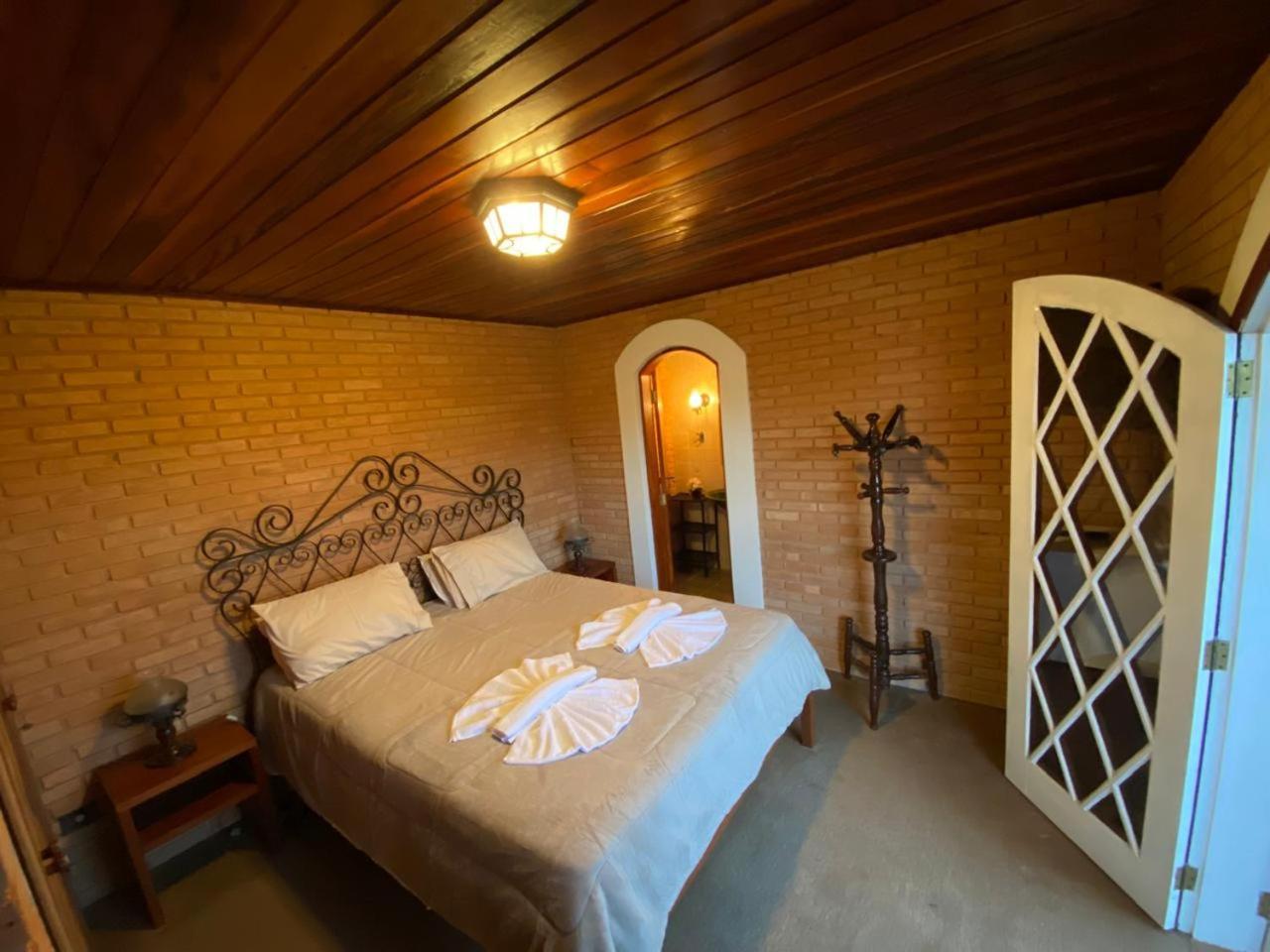 Refugio Mana Hotel กังโปสดูจอร์เดา ภายนอก รูปภาพ