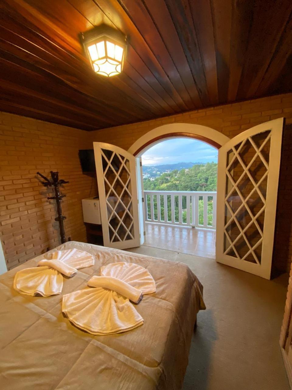 Refugio Mana Hotel กังโปสดูจอร์เดา ภายนอก รูปภาพ